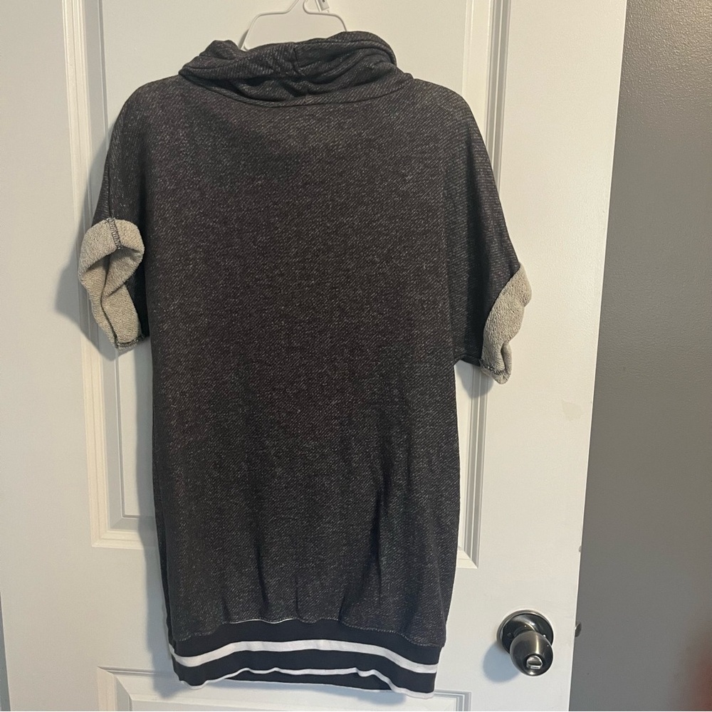 Derek Heart, Gray Short Sleeve sweat shirt with Pink Drawstrings and cowl neck. - Picture 3 of 9